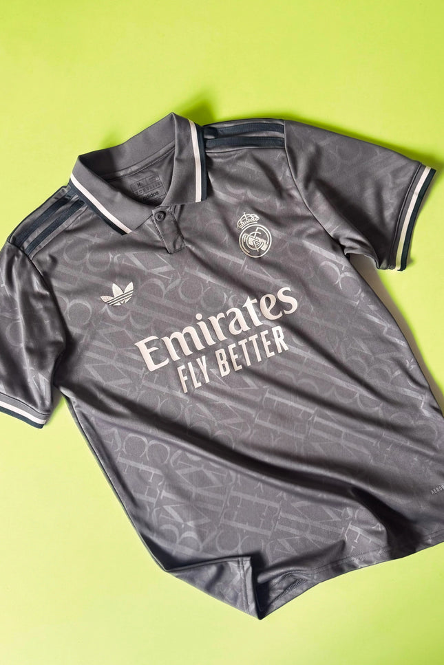 REAL MADRID 2024/25 – POLO CUSTOM “DEMON SLAYER” MBAPPÉ #9