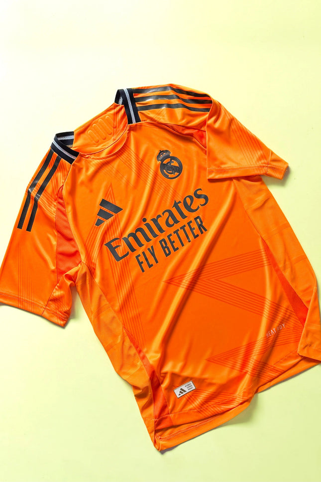 REAL MADRID x CORTEIZ – LIMITED EDITION STREET DROP