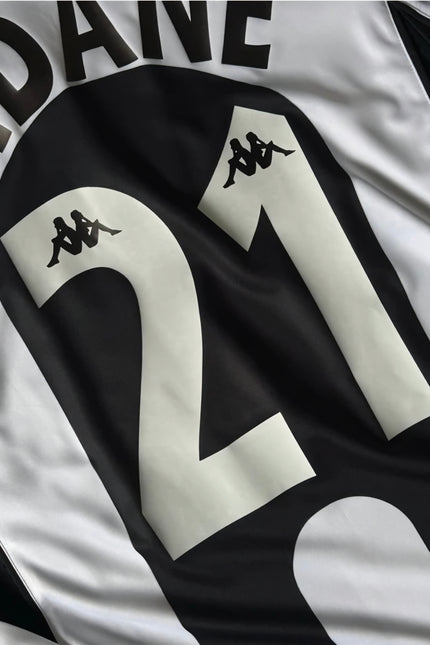 JUVENTUS 1998 – RETRO LONG SLEEVE ZINEDINE ZIDANE #21