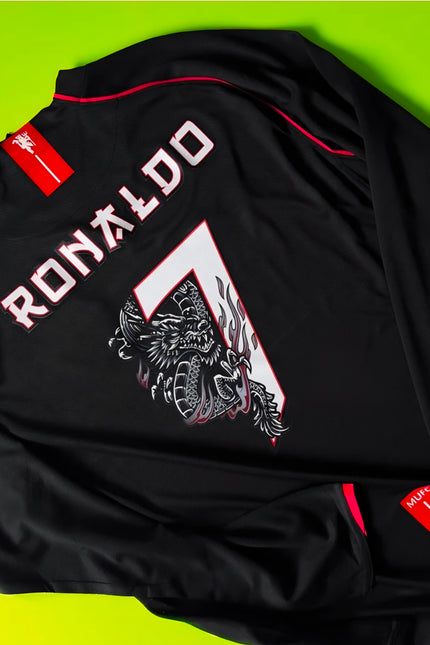 MANCHESTER UNITED 2007/08 – RETRO LONG SLEEVE “FLAME DRAGON”